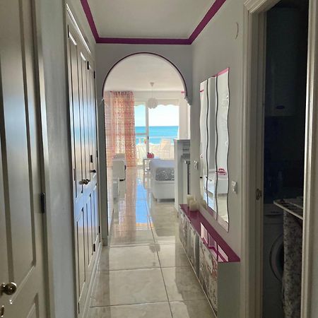 Roca Chica. Studio - First Line Beach Torremolinos Exterior foto