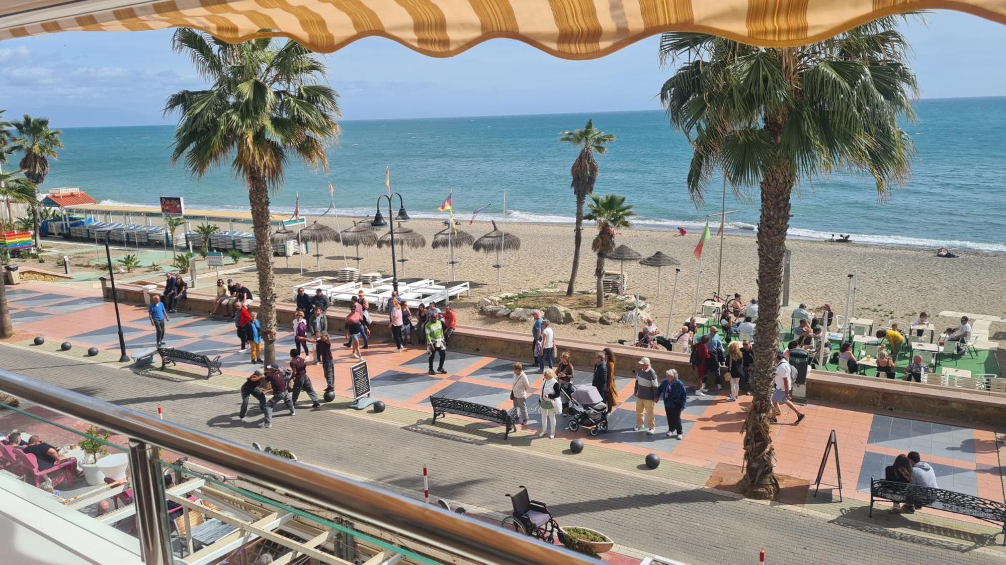 Roca Chica. Studio - First Line Beach Torremolinos Exterior foto